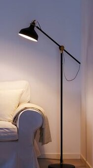 Predám podlahovú lampu IKEA RANARP