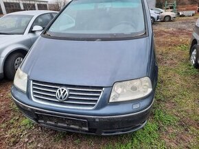 Rozpredam Volkswagen Sharan 1,9tdi 85kw AUY Facelift.