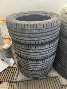 Letné pneu 235/55/r18 Continental PremiumContact 7