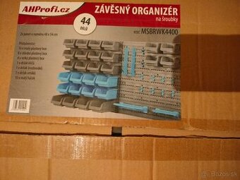 Zavesny organizer