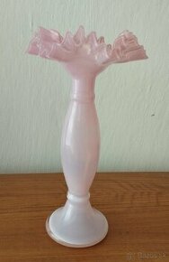 Stará sklenená váza