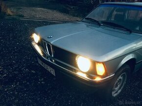 BMW E21