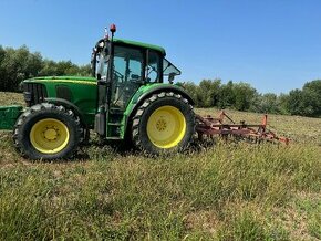 John Deere 6320