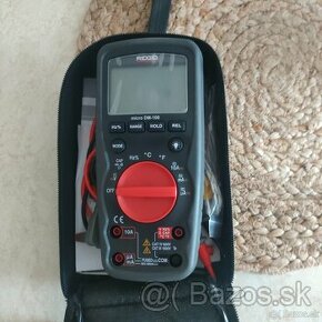 Digitálny multimeter