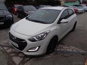 Hyundai i30 1.6i MPI DOHC CVVT Comfort