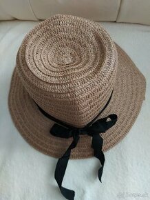 Nové dámske letné slamené klobúky (osobný odber)
