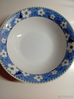 Porcelán retro misa