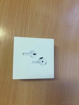 Apple AirPods (4. generácie) s aktívnym potlačením hluku