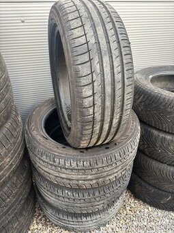 Pneu 225/50 R17 letné