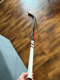 Hokejka Bauer Vapor Hyperlite Grip Senior/Prava P92 70 Flex