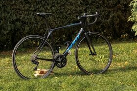 Cestný Giant TCR Advanced 2 KOM, 2020, M/L