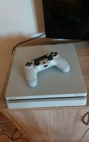 PS4 Slim