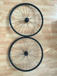 Kolesa TRIBAN Tubeless redy 28’