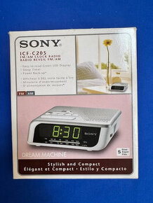 Rádiobudík Sony ICF C205