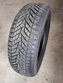 Zimná pneumatika 215/65R17