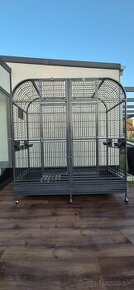 Luxusna voliera / klietka pre papagaje od Montana Cages