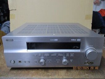 YAMAHA RX-V557 receiver