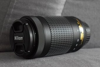 Nikkor 70 - 300 AF-P s VR stabil. - tele zoom objektiv nikon