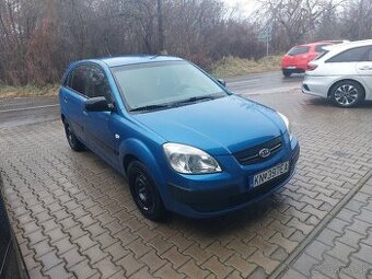 predám KIA RIO 1,4 benzín r.v 2006