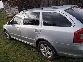 predam dvere, blatnik, zadny naraznik, škoda octavia 2009