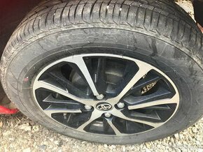 Toyota yaris alu disky s pneu 175/65 R15 5Jx15 - 1