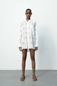 ZARA -  nádherná biela madeirová košeľa PC 49,95 €