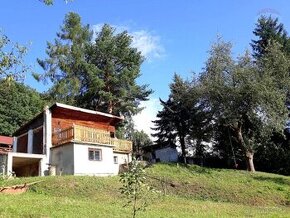 Záhradná chatka s veľkou záhradou 1332 m2 - Handlová