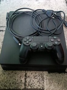 Predám Sony Playstation 4 500GB