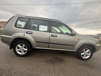 Nissan X-trail 2.2dCi  4×4,M6,