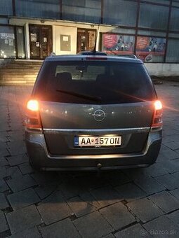 Opel zafira B 1.9 tdi 110kw 7 miestne - 1