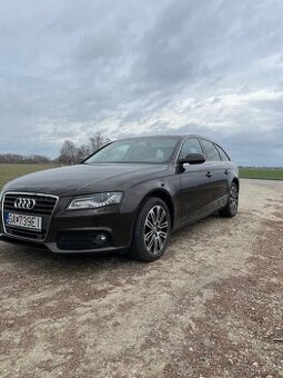 Predam audi a4 avant b8