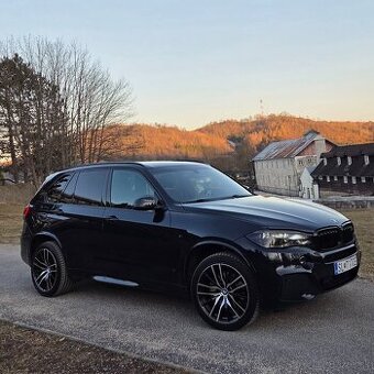 BMW X5 40D Carbon Schwarz