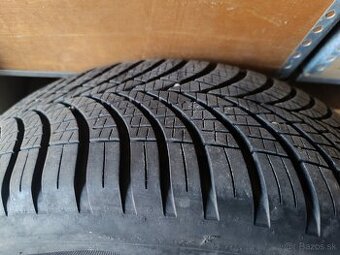 4ks pneu GOODYEAR vector 4 season 215/60 R17 - 1