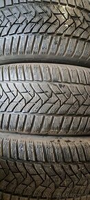 Predám 3ks pekné zimné 245/45r18-100V Dunlop