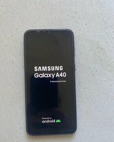 Samsung A40 - 1