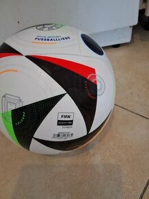 adidas Futbalová lopta Euro24 Competition FIFA QUALITY PRO