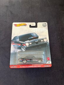 Hot wheels plymouth barracuda hemi