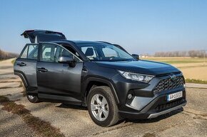 Toyota RAV4 4x4 2.5i Benzin+Hybrid E-CVT 121000km