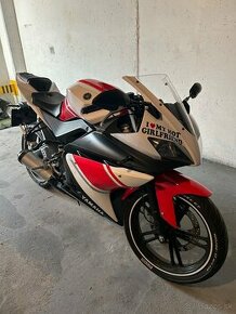 Yamaha yzf r125 - 1