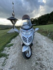 Kymco Grand Dink 250