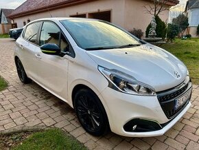 Peugeot 208 1.2 85.990km