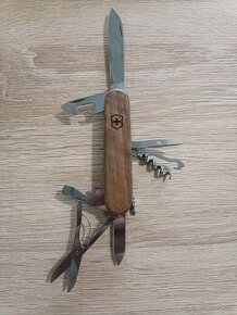 Victorinox