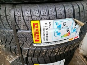 245/45R19 102V Pirelli Winter Sottozero 3, ROF