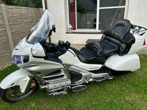 Honda Goldwing GL1800 - 1