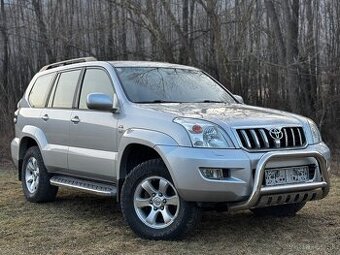 TOYOTA LANDCRUISER 3.0 D-4D UZÁVIERKA