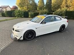 Náhradní díly z BMW E92 M3 S65B40 83.000km - 1