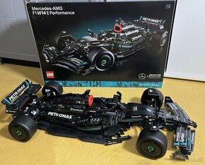 LEGO® Technic 42171 Mercedes-AMG F1 W14 E Performance - 1