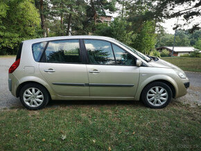 Renault  Megane  Scenic - jazdite za polovicu