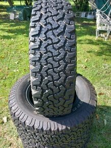 245/75 r17 BF goodrich - 1