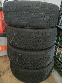 Bridgestone 225/60 r17 - 1